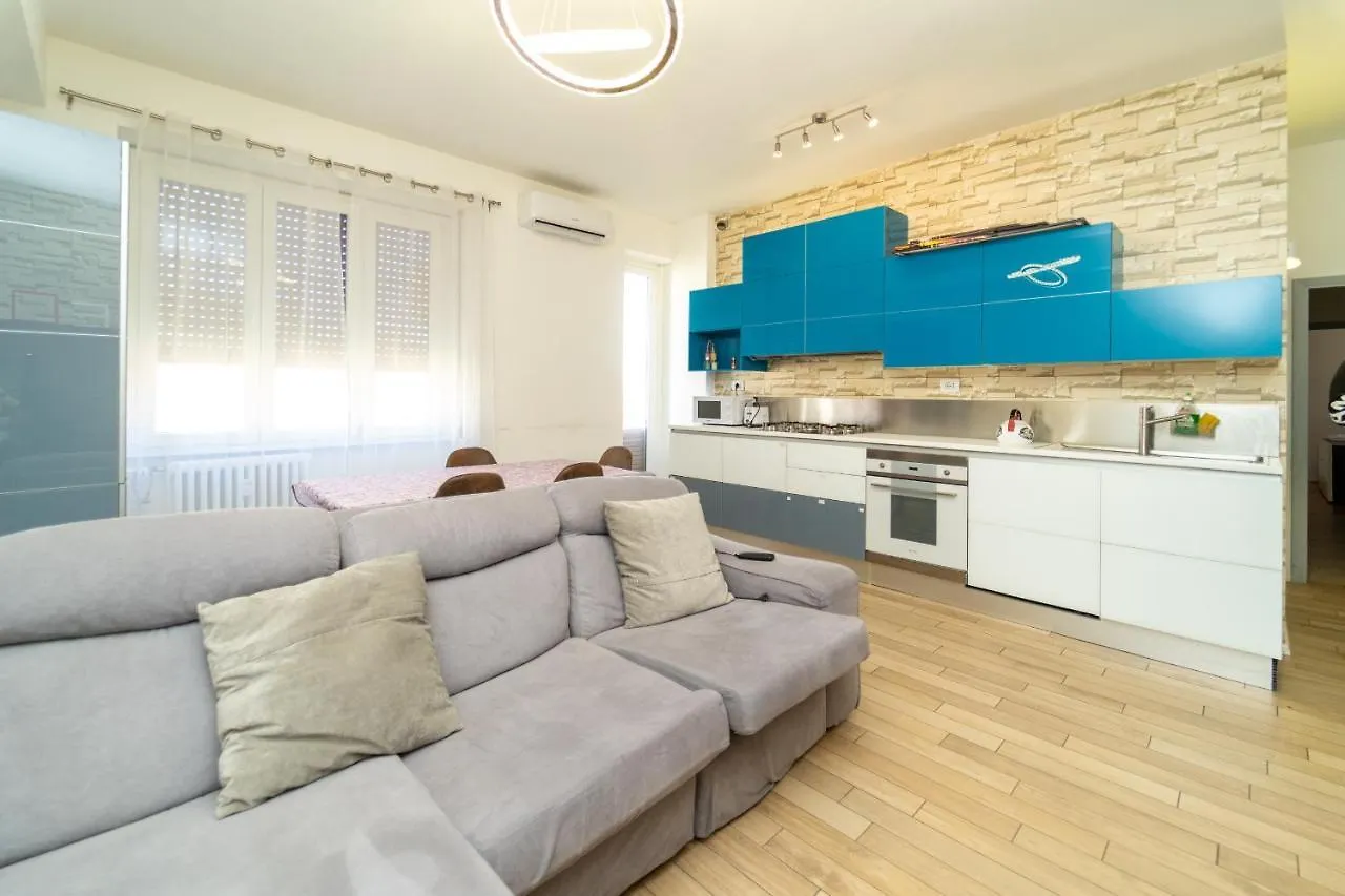 Central Maya Apartment Milan 0*,  Italie